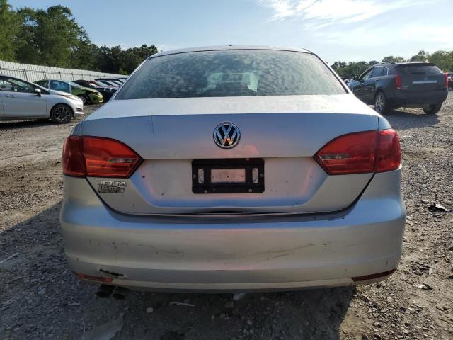 VOLKSWAGEN JETTA 2014 Серебристый