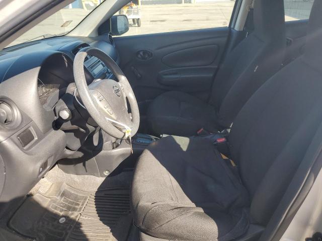 Седаны NISSAN VERSA 2015 Серебристый