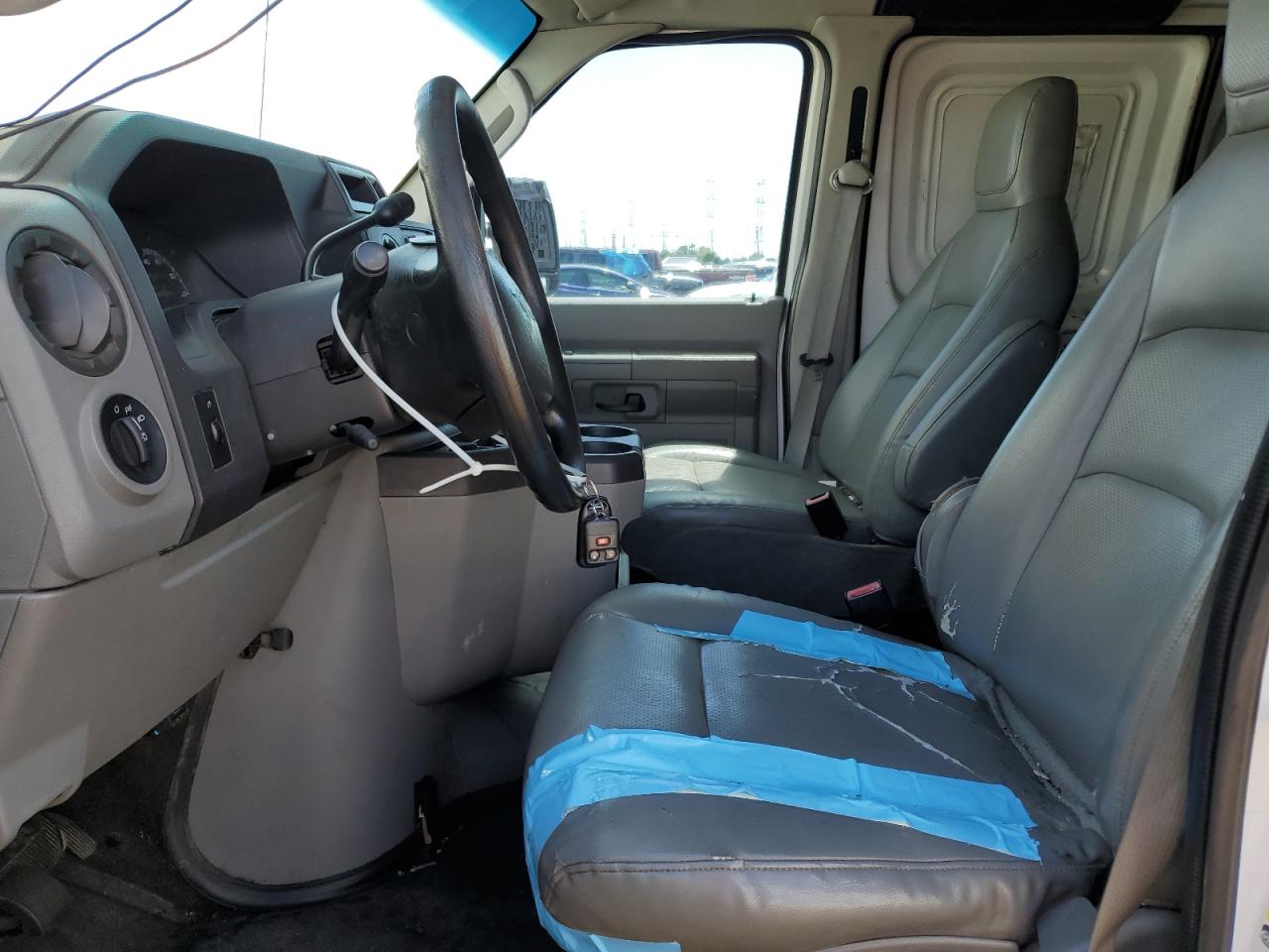 2010 Ford Econoline E250 Van VIN: 1FTNE2EW5ADA16219 Lot: 58407655