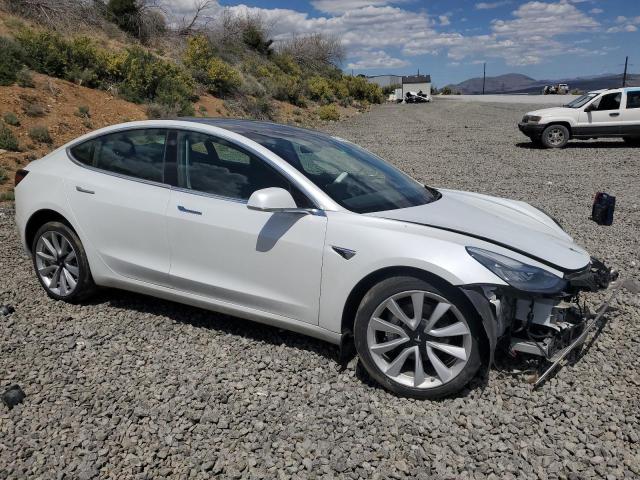  TESLA MODEL 3 2020 Белы