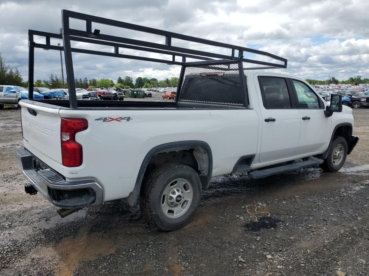 2022 Chevrolet Silverado - Image 3