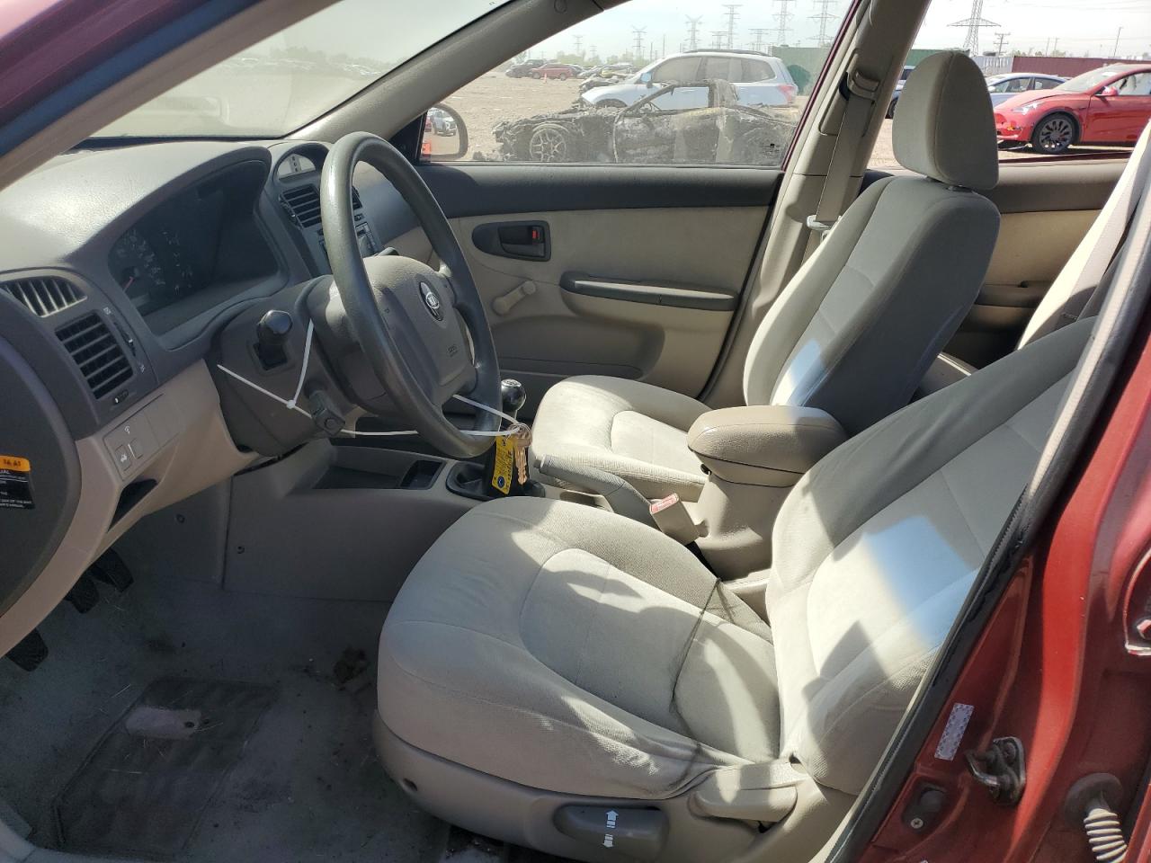 2005 Kia Spectra Lx VIN: KNAFE121355162932 Lot: 56292625
