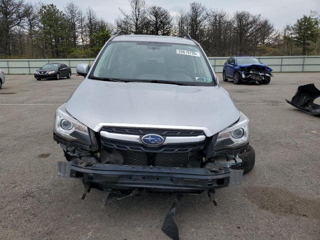  SUBARU FORESTER 2018 Srebrny
