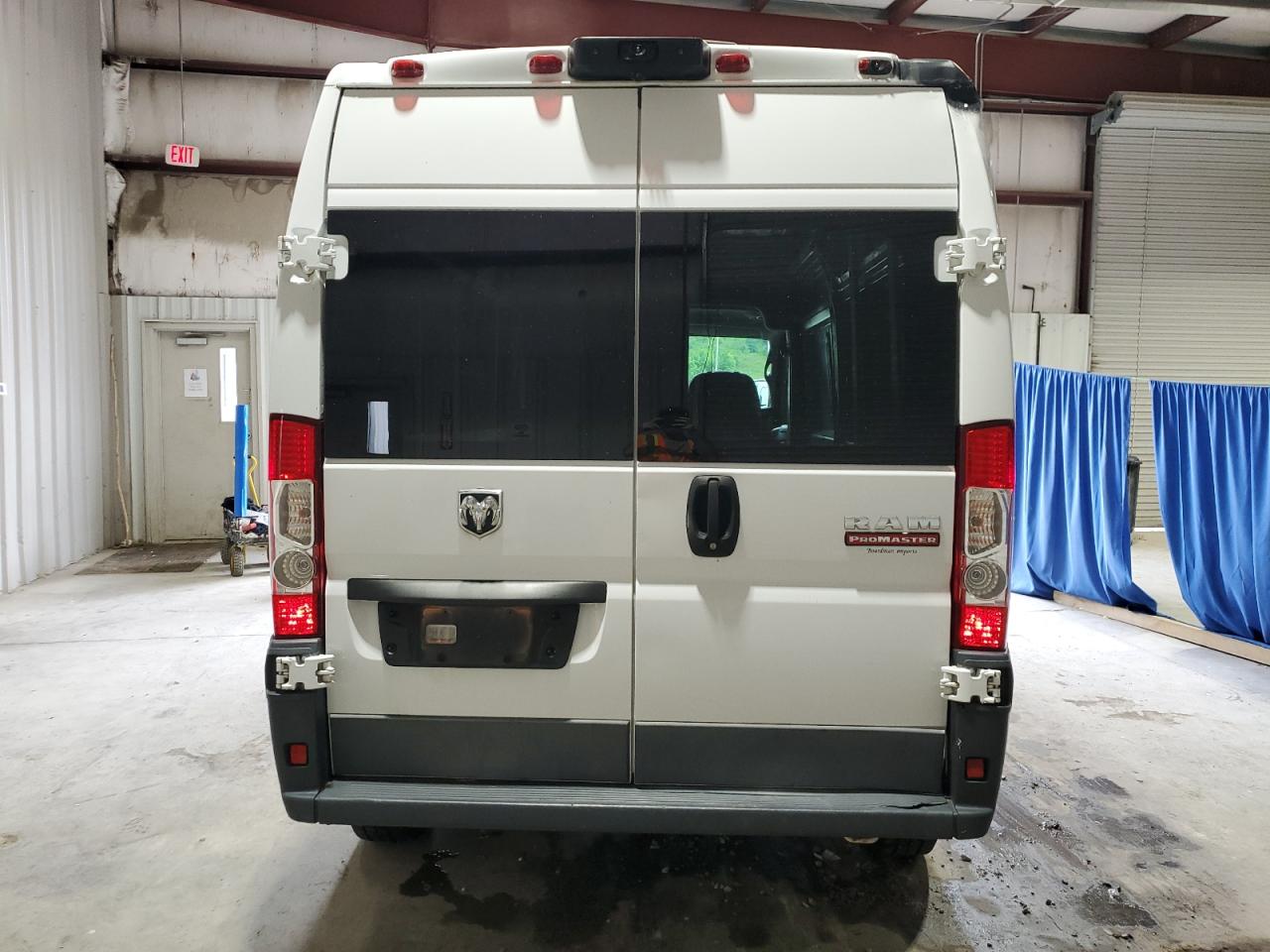 2018 Ram Promaster 2500 2500 High VIN: 3C6TRVDG5JE105494 Lot: 57826635