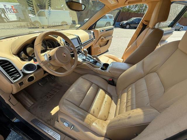 Parquets PORSCHE CAYENNE 2012 Czarny