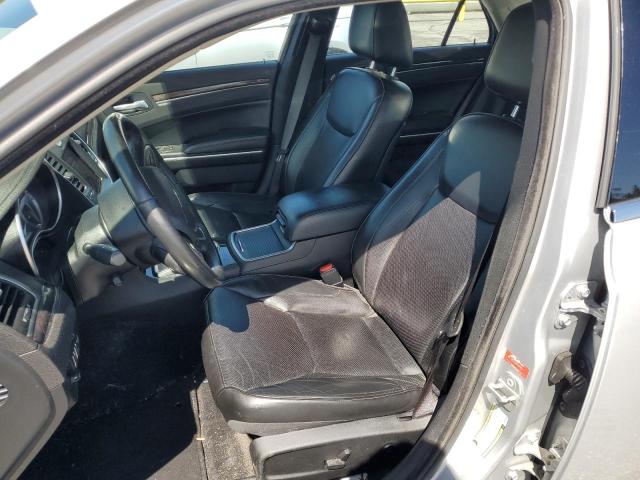  CHRYSLER 300 2021 Srebrny