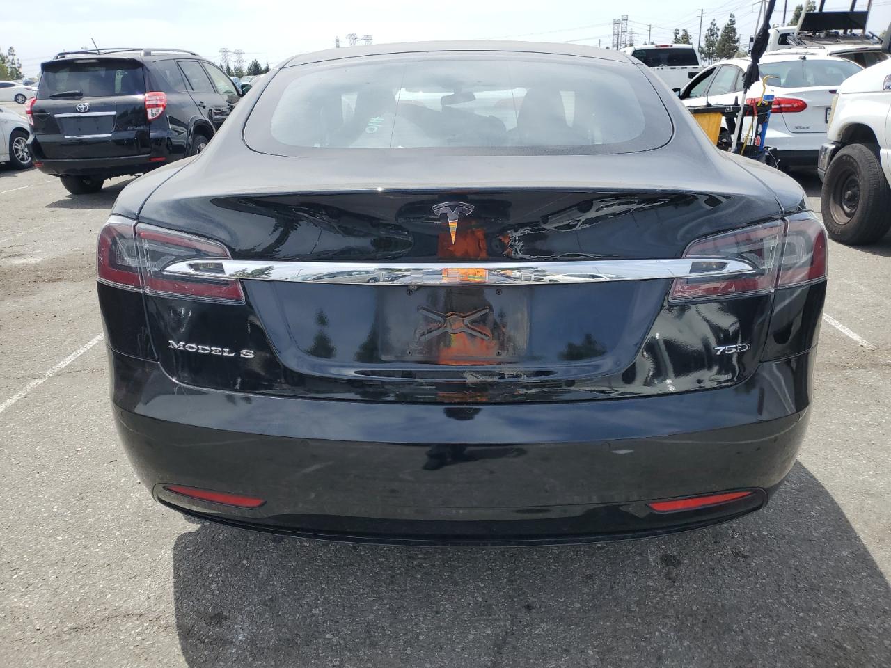 2018 Tesla Model S VIN: 5YJSA1E21JF285381 Lot: 56067695