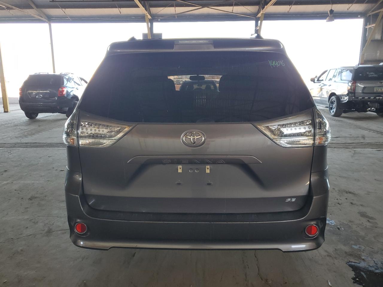 2017 Toyota Sienna Se VIN: 5TDXZ3DC7HS785250 Lot: 57009695