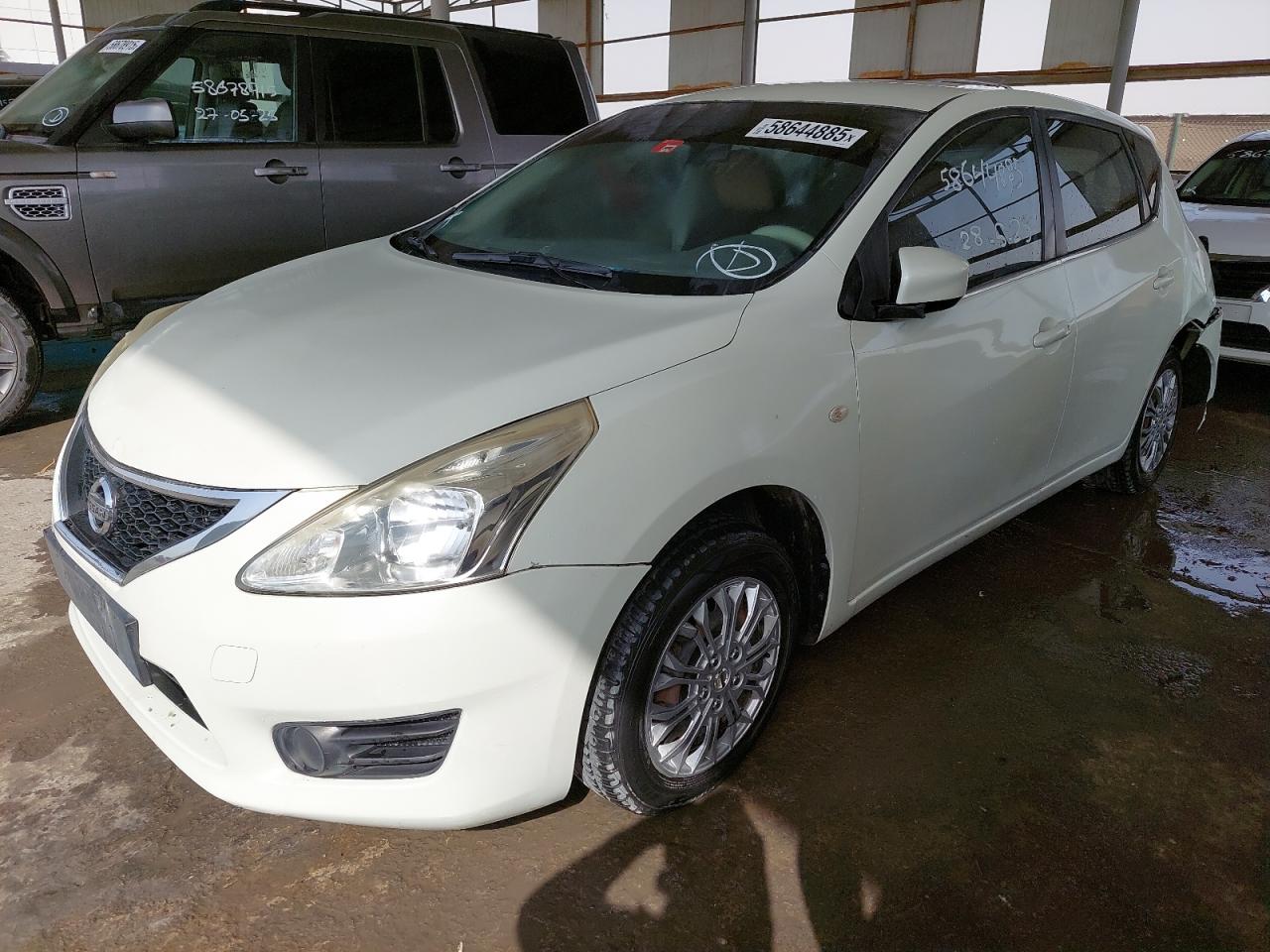 MNTBC2C94G6008804 - 2016 Nissan Tiida - #58644885