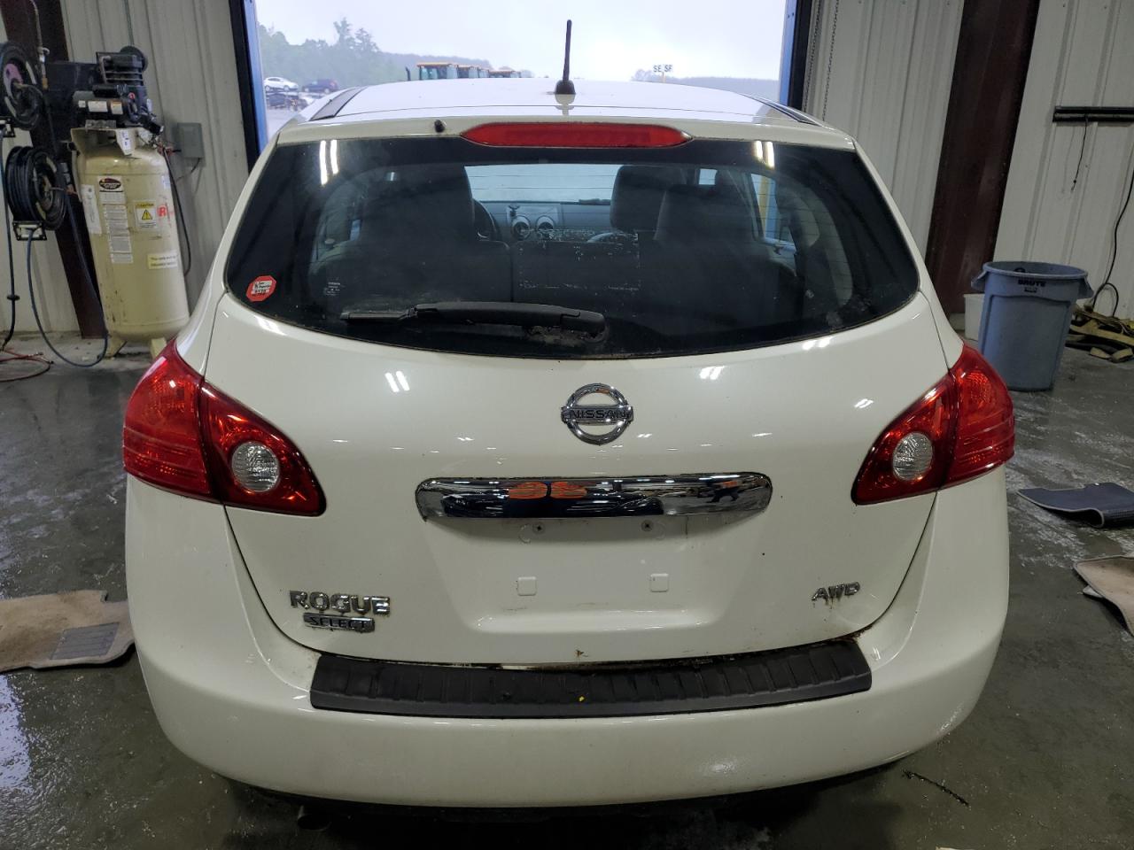 2014 Nissan Rogue Select S VIN: JN8AS5MV8EW702092 Lot: 56689865