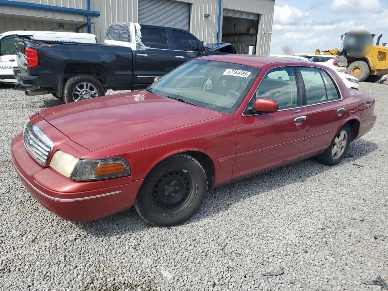 2001 Ford Crown Victoria Lx for Sale in Earlington, KY - Minor Dent/Scratches