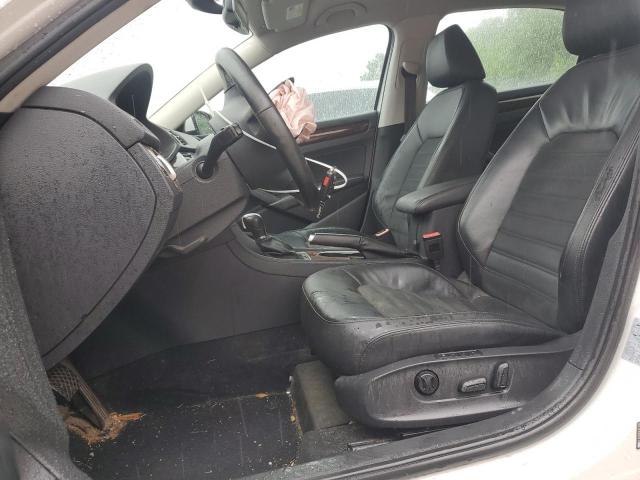  VOLKSWAGEN PASSAT 2013 Білий