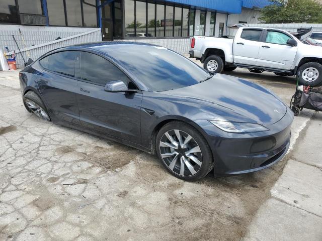  TESLA MODEL 3 2024 Серый
