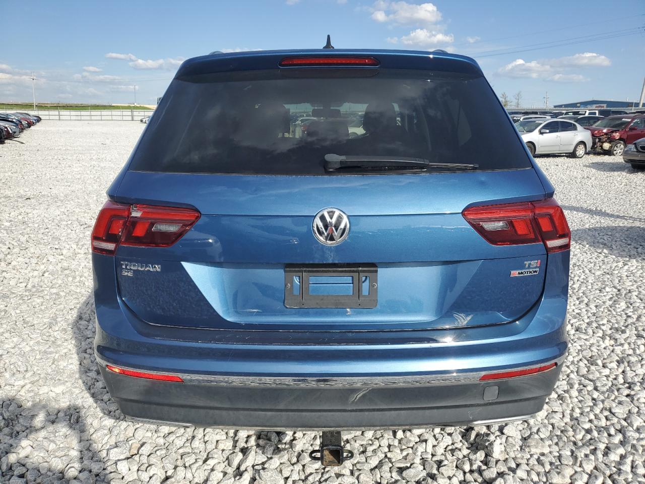 2018 Volkswagen Tiguan - Image 6