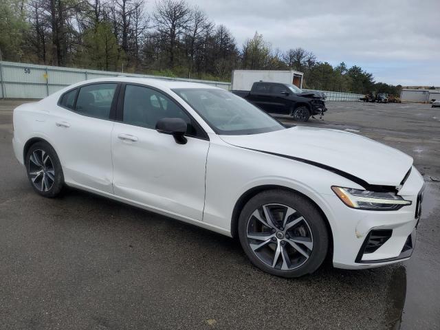  VOLVO S60 2021 Белый