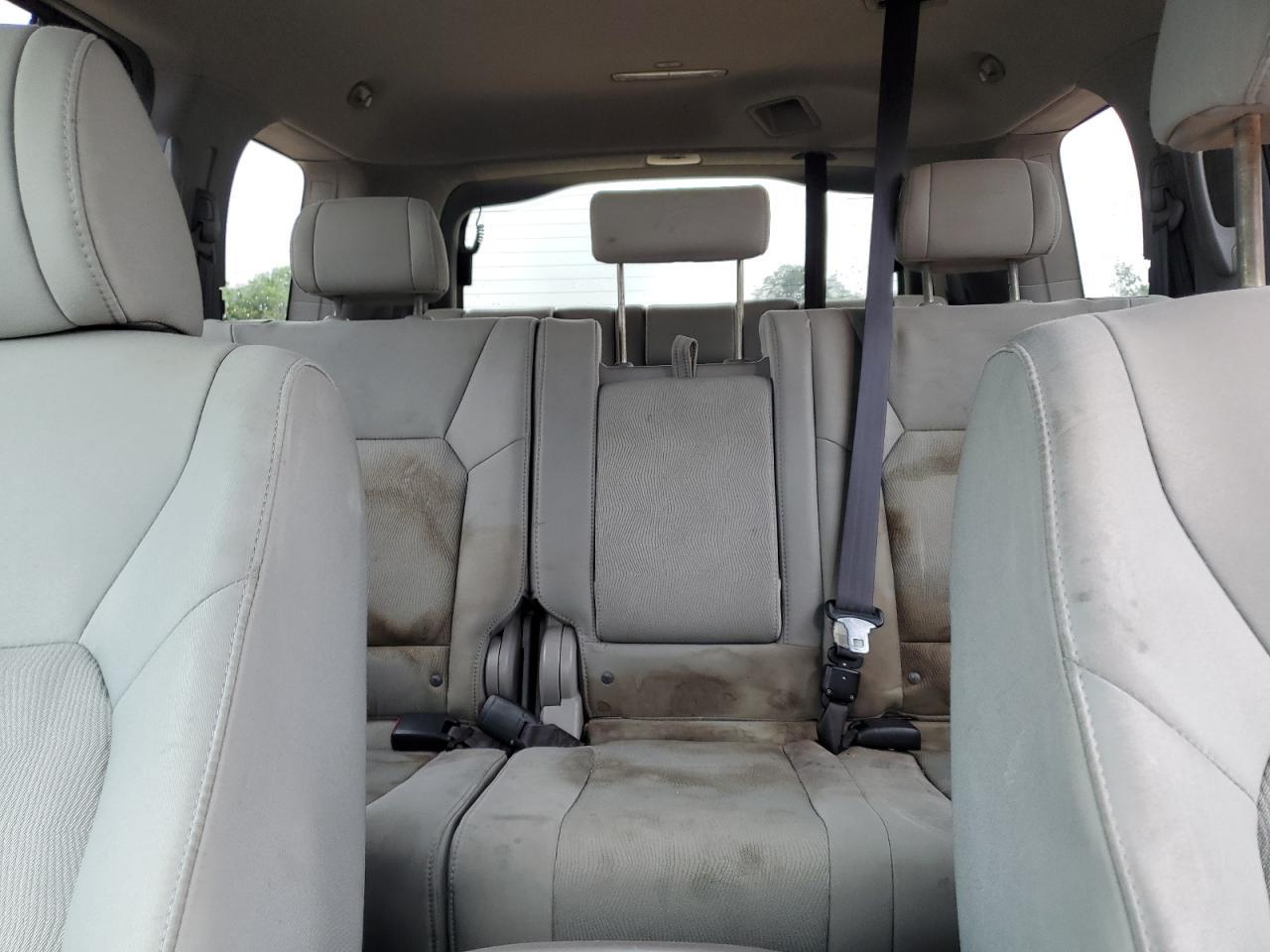 2010 Honda Pilot Lx VIN: 5FNYF3H29AB014670 Lot: 56942375