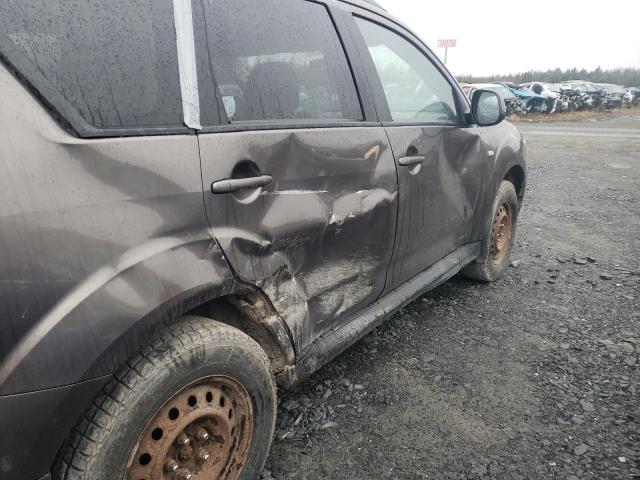 2013 MITSUBISHI OUTLANDER ES