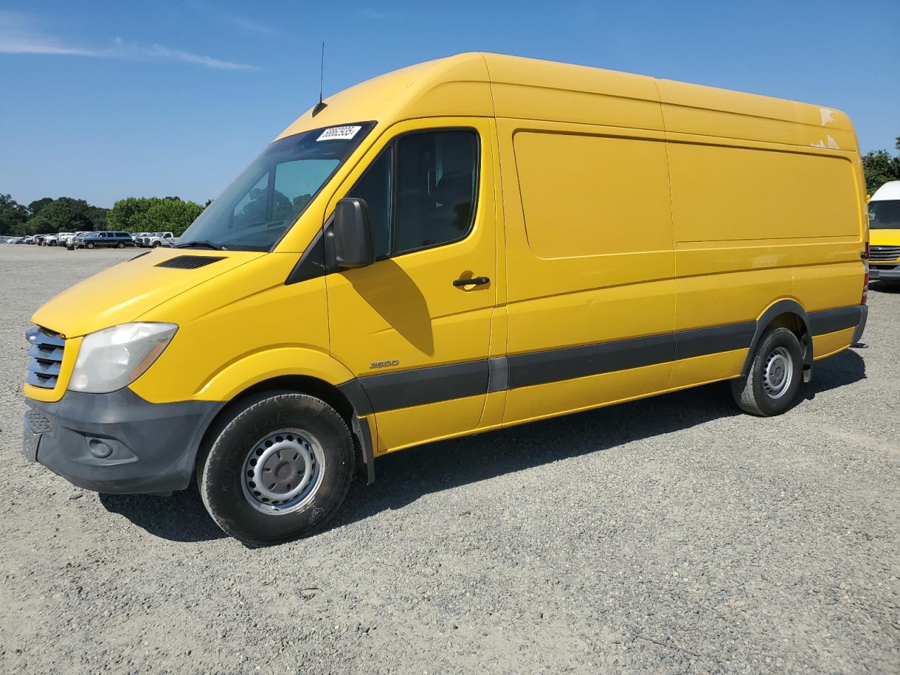 2014 Freightliner Sprinter 2500 for Sale in Antelope, CA - Front End