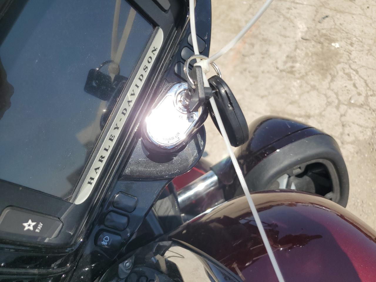 2015 Harley-Davidson Flhtk Ultra Limited VIN: 1HD1KEL10FB697004 Lot: 59103875