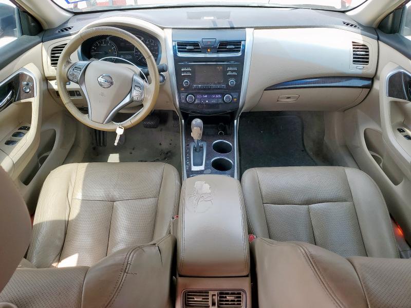 Седани NISSAN ALTIMA 2013 Червоний