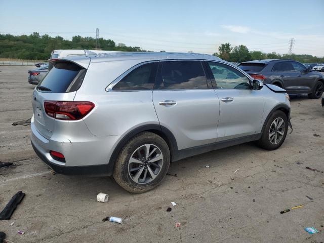  KIA SORENTO 2019 Srebrny