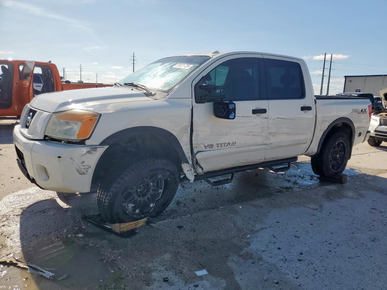 2011 Nissan Titan S for Sale in Haslet, TX - Side