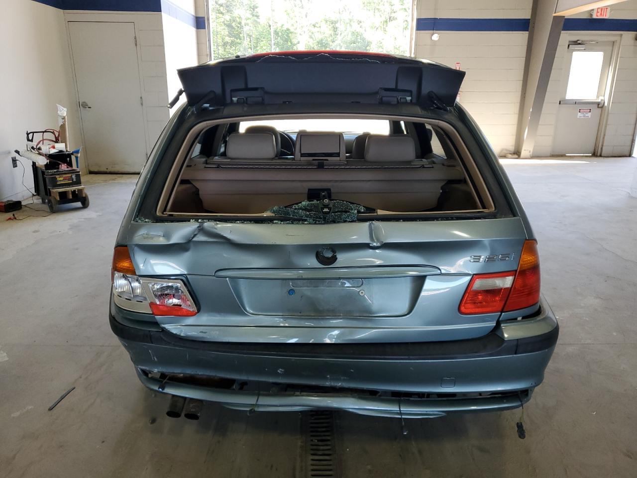 2003 BMW 325 It VIN: WBAEN33453PC11665 Lot: 56699015