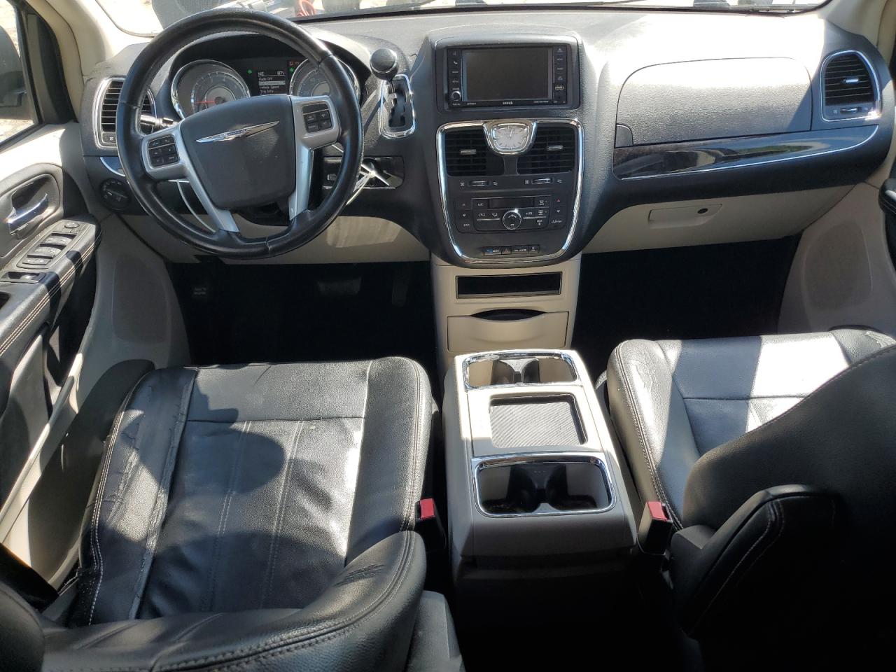 2013 Chrysler Town & Country Touring VIN: 2C4RC1BG7DR744589 Lot: 55592955