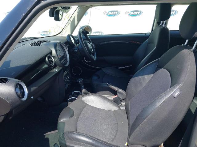 2011 MINI COOPER AUT