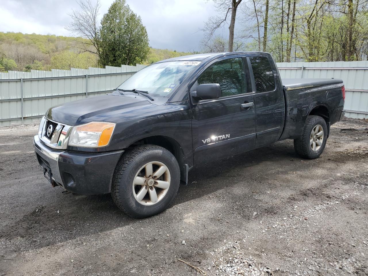 2009 Nissan Titan Xe იყიდება Center Rutland-ში, VT - Rear End