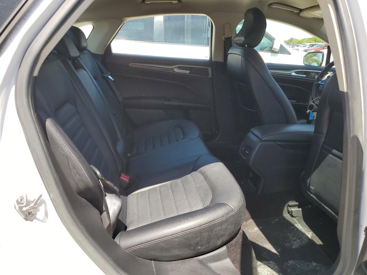 2017 Ford Fusion Se Hybrid VIN: 3FA6P0LU5HR359639 Lot: 54039385
