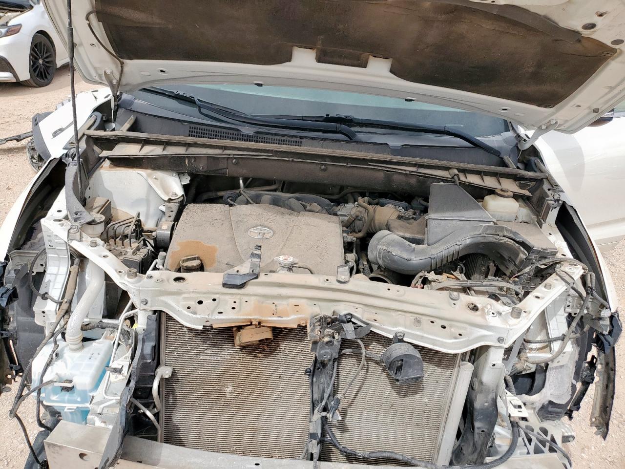 2018 Toyota Highlander Se VIN: 5TDKZRFH2JS540769 Lot: 56658585