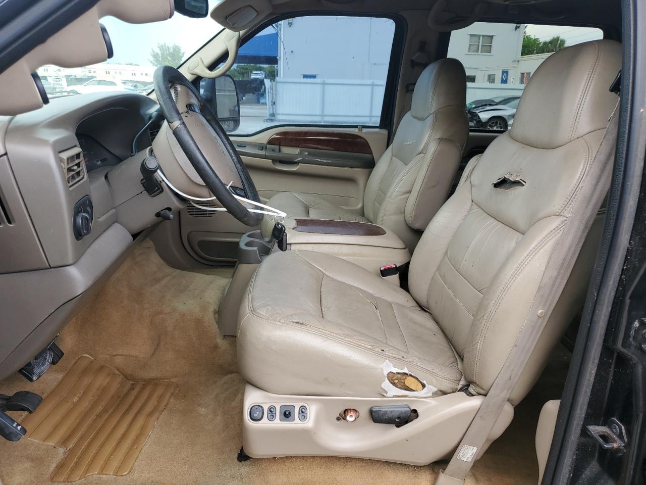 2000 Ford Excursion Limited VIN: 1FMNU42FXYEE16487 Lot: 57900355