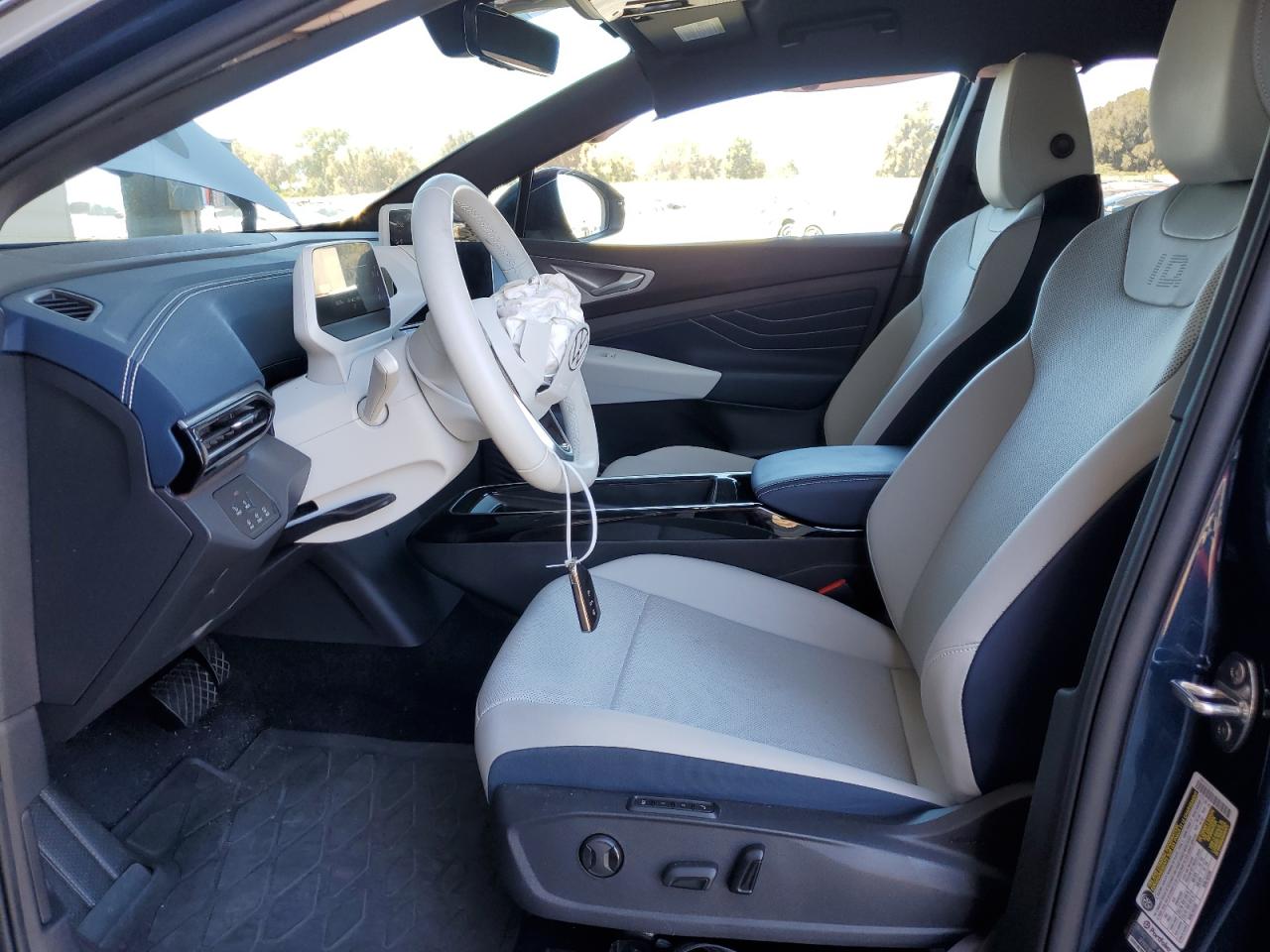 2023 Volkswagen Id.4 Pro S Plus VIN: 1V2JNPE86PC052737 Lot: 57661895