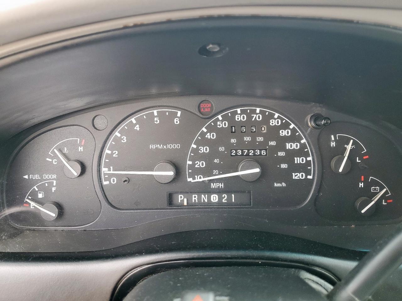1998 Ford Explorer VIN: 1FMZU34E5WUA17831 Lot: 56041845