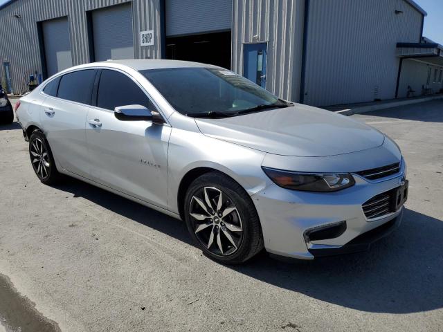  CHEVROLET MALIBU 2018 Srebrny