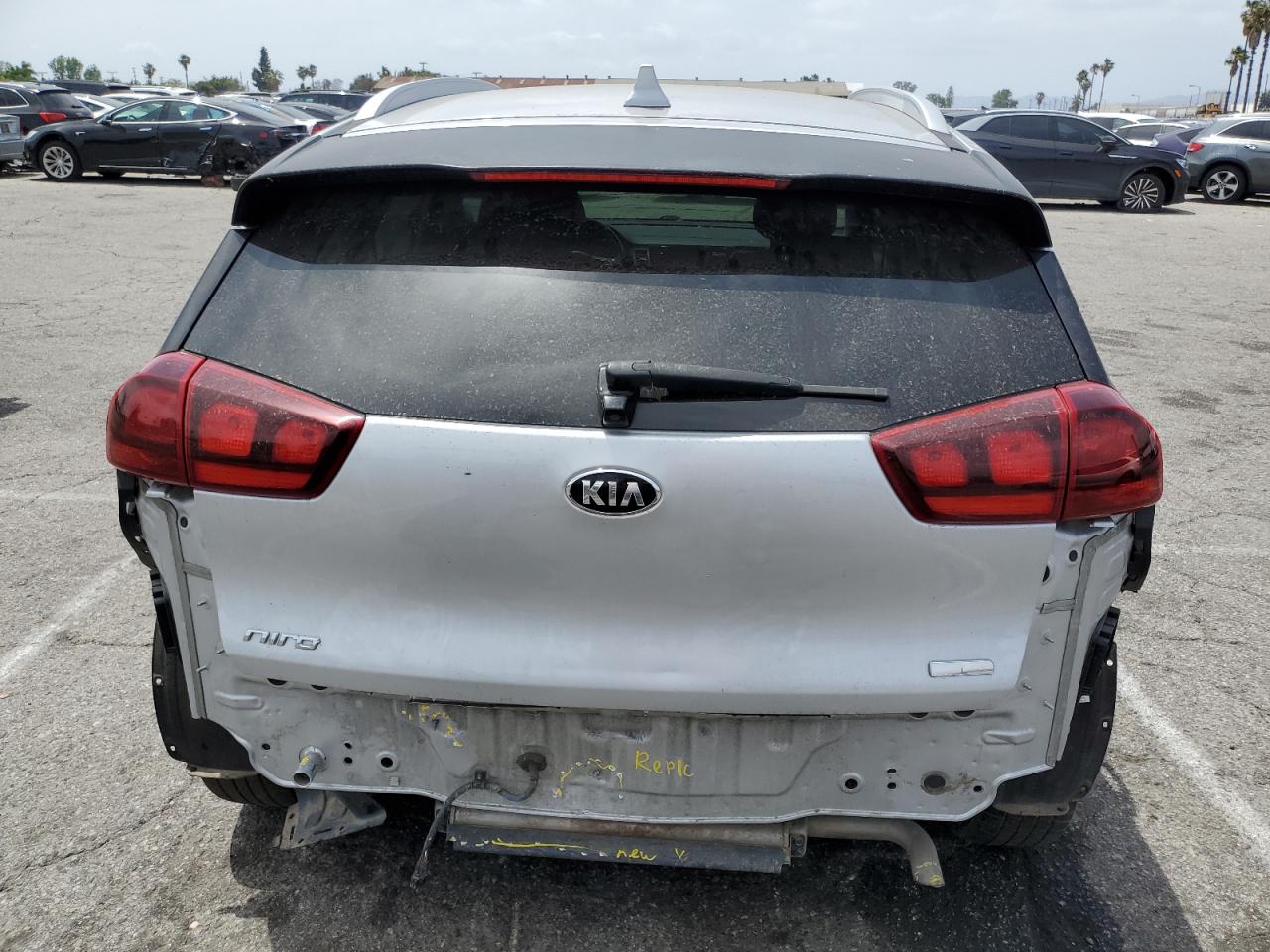 2019 Kia Niro Lx VIN: KNDCM3LDXK5325388 Lot: 56364035