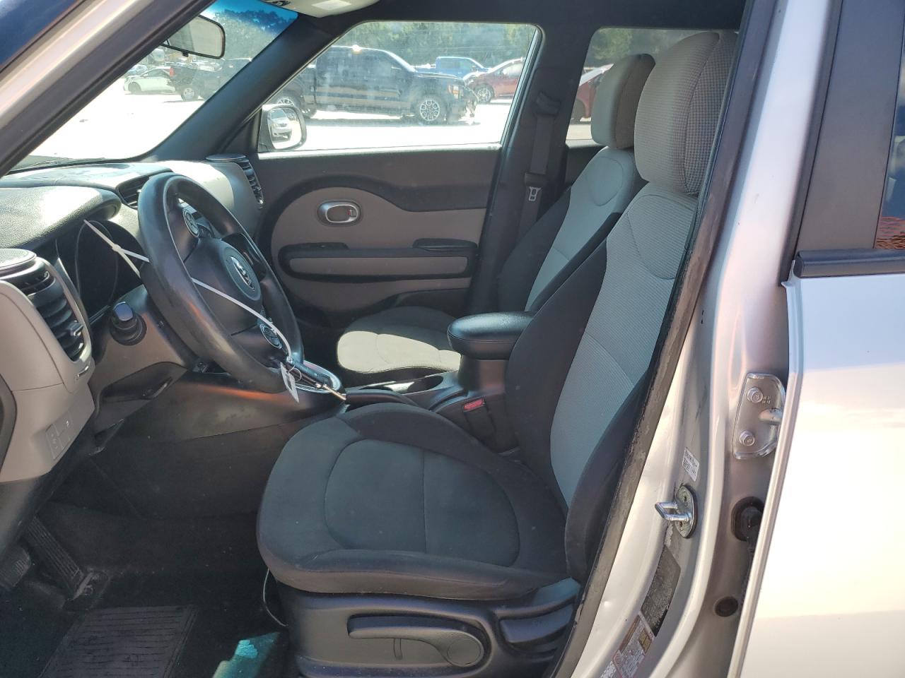 2018 Kia Soul VIN: KNDJN2A22J7579163 Lot: 57078485