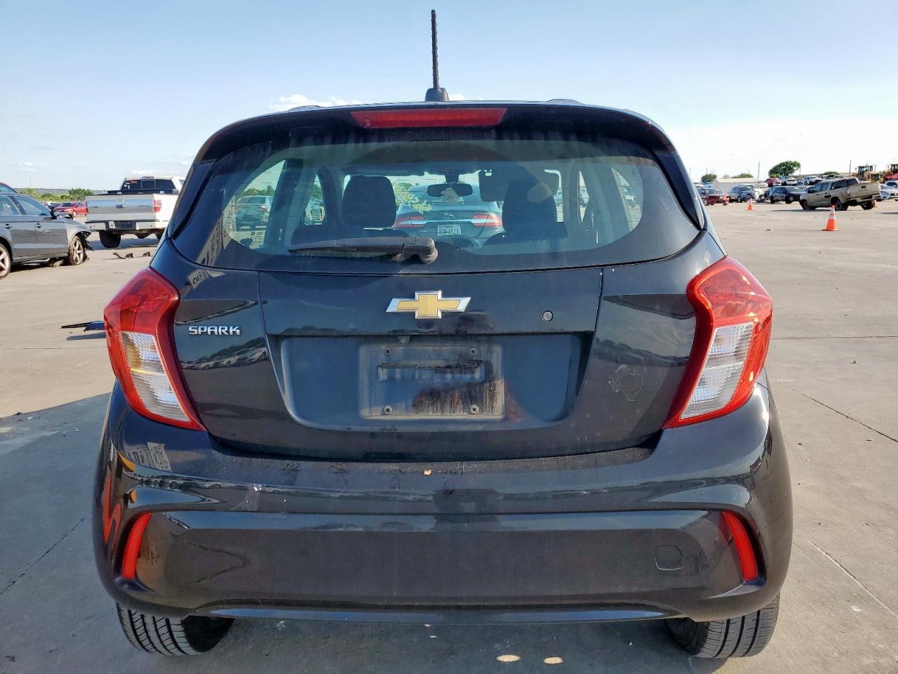 2021 Chevrolet Spark Ls VIN: KL8CB6SA3MC225428 Lot: 56584875