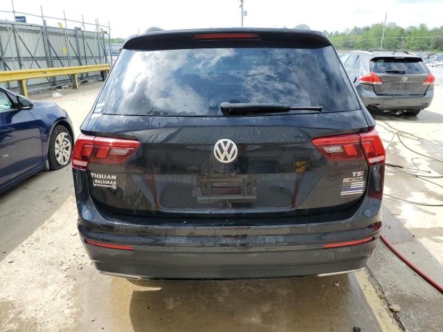  VOLKSWAGEN TIGUAN 2018 Чорний