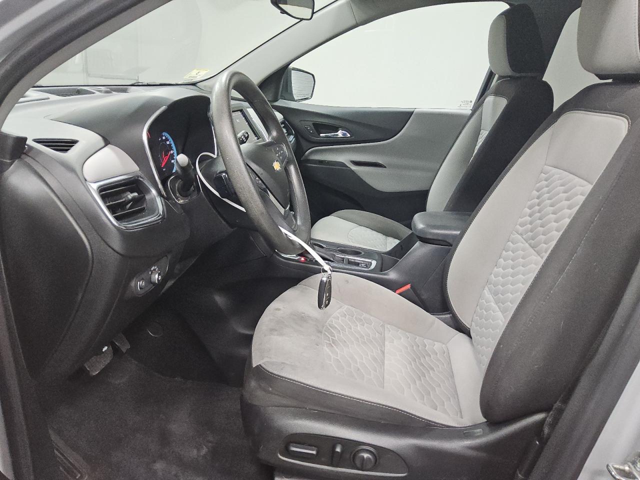 2020 Chevrolet Equinox VIN: 2GNAXFEV8L6197414 Lot: 55846185