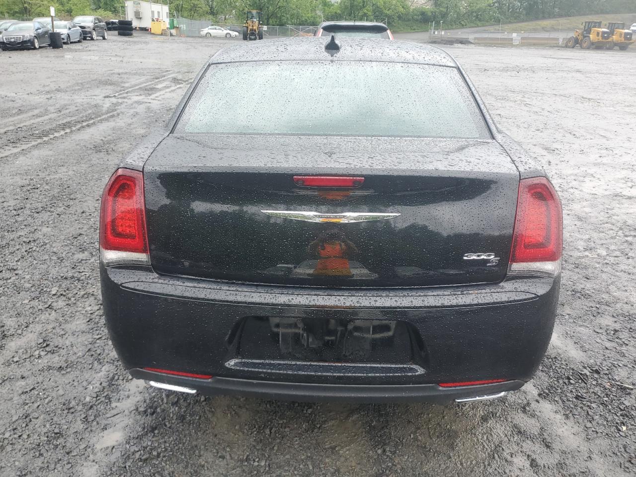2015 Chrysler 300 S VIN: 2C3CCAGG2FH793081 Lot: 56705225