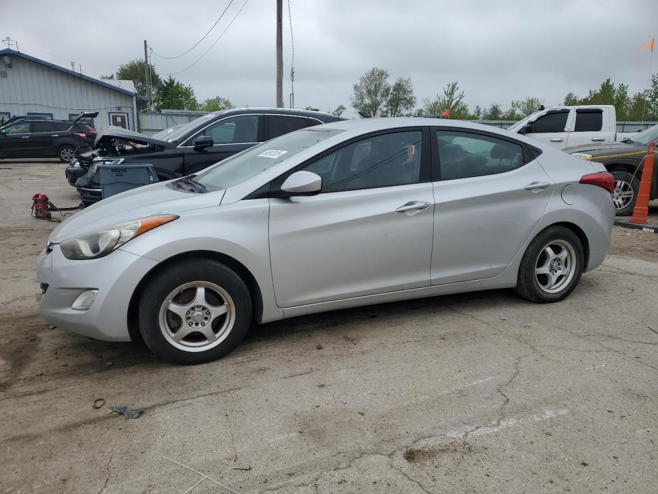 Pekin, IL에서 판매 중인 2013 Hyundai Elantra Gls - Normal Wear