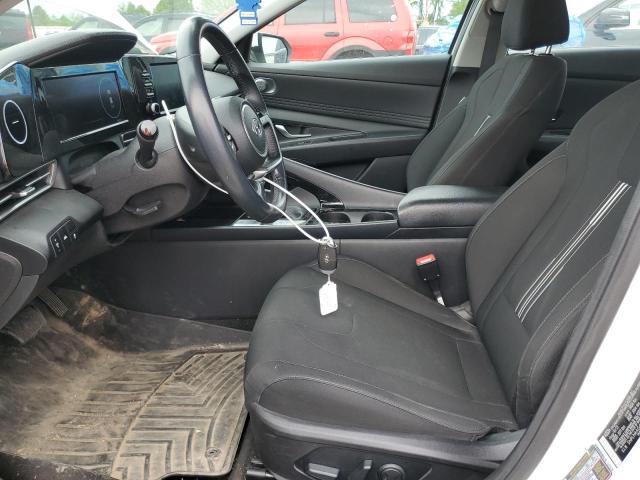  HYUNDAI ELANTRA 2022 Белы