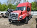 2018 Freightliner Cascadia 125 Semi Truck en Venta en West Mifflin, PA - Front End