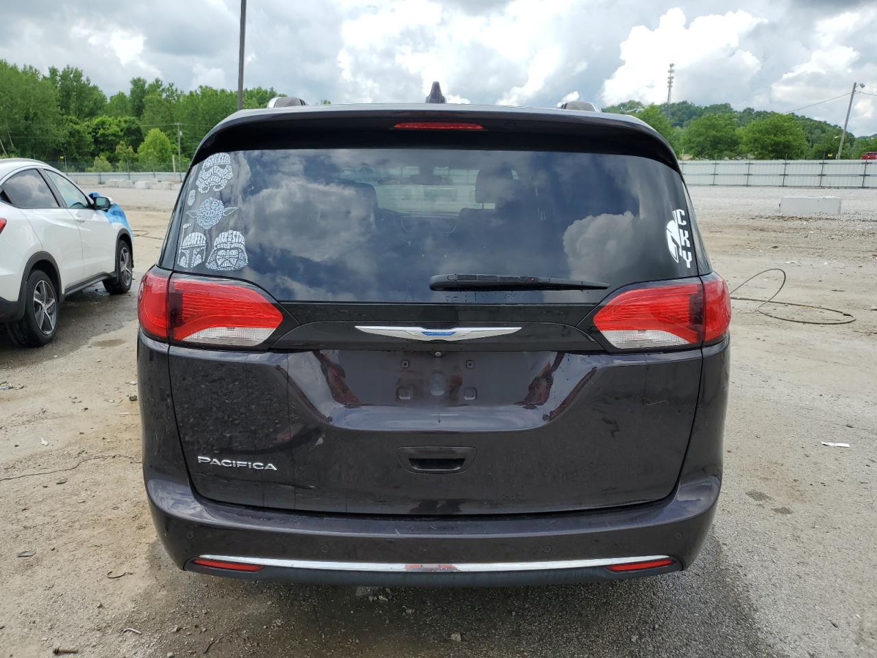 2018 Chrysler Pacifica Touring L VIN: 2C4RC1BG6JR142049 Lot: 55959895