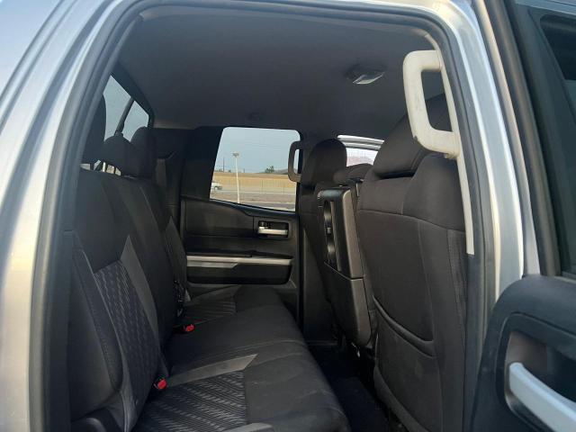  TOYOTA TUNDRA 2018 Silver