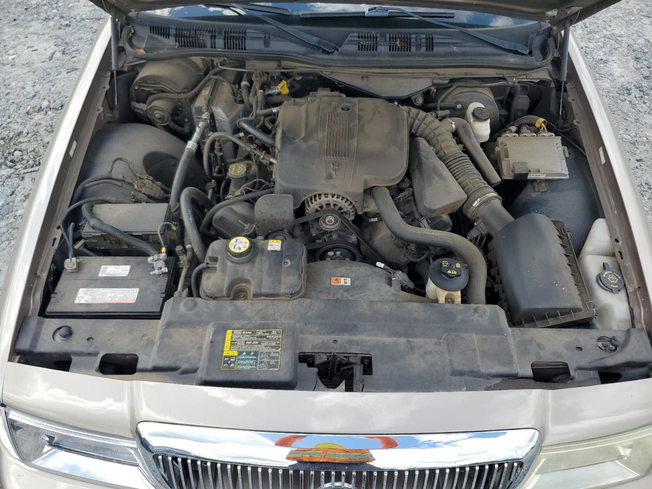 2005 Mercury Grand Marquis Gs VIN: 2MEFM74W05X602121 Lot: 56024795
