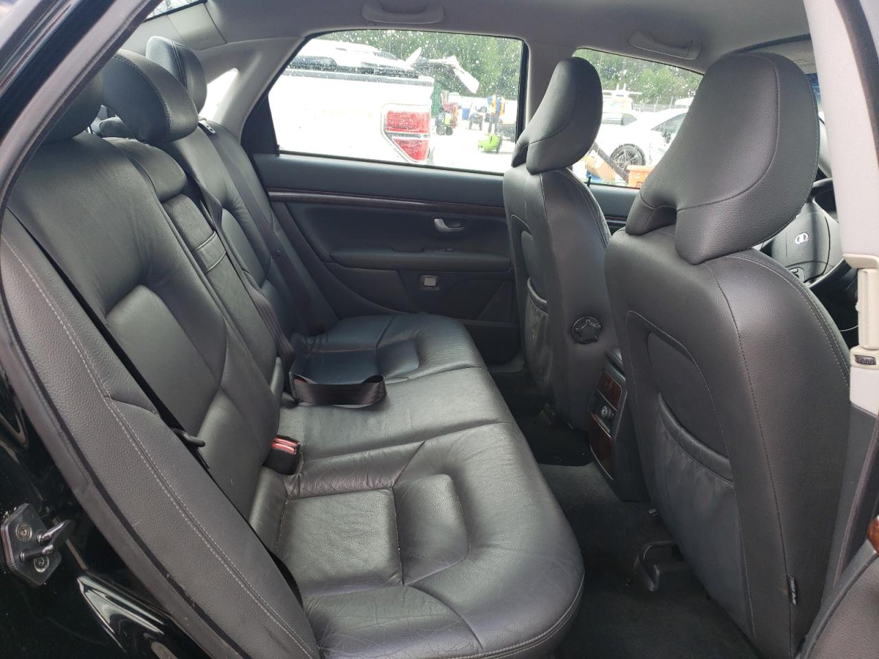 2005 Volvo S80 2.5T VIN: YV1TS592251392046 Lot: 55483455