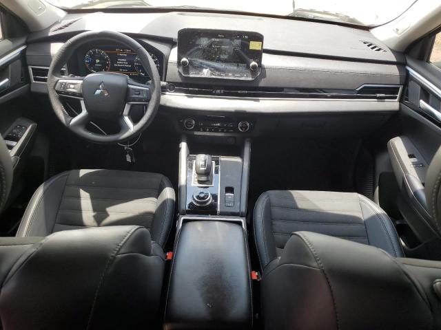 MITSUBISHI OUTLANDER 2024 Srebrny